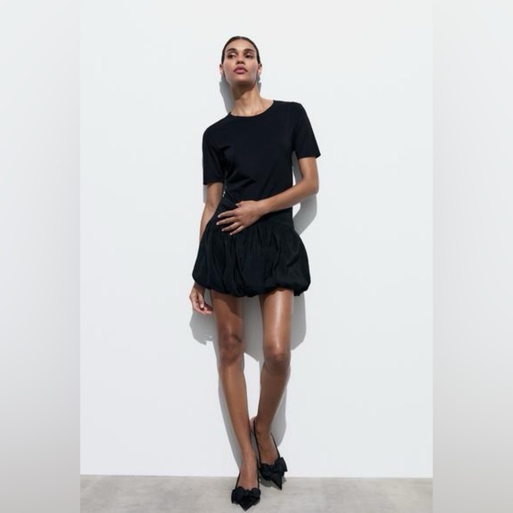 Zara Black Balloon Skort Small Like New